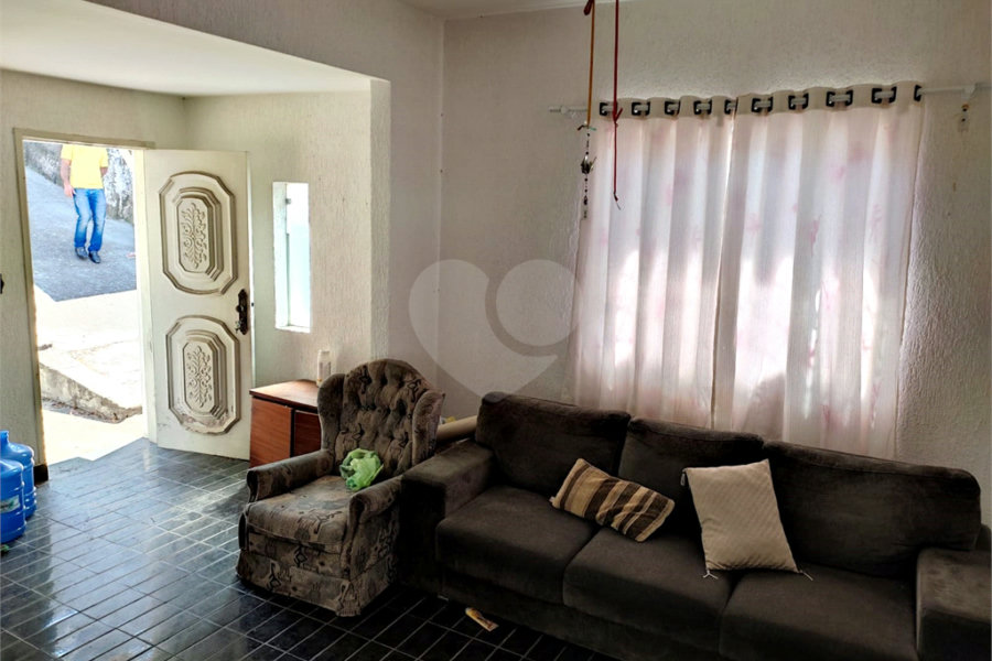 Casa Térrea à venda com 3 quartos em Horto, São Paulo, SP