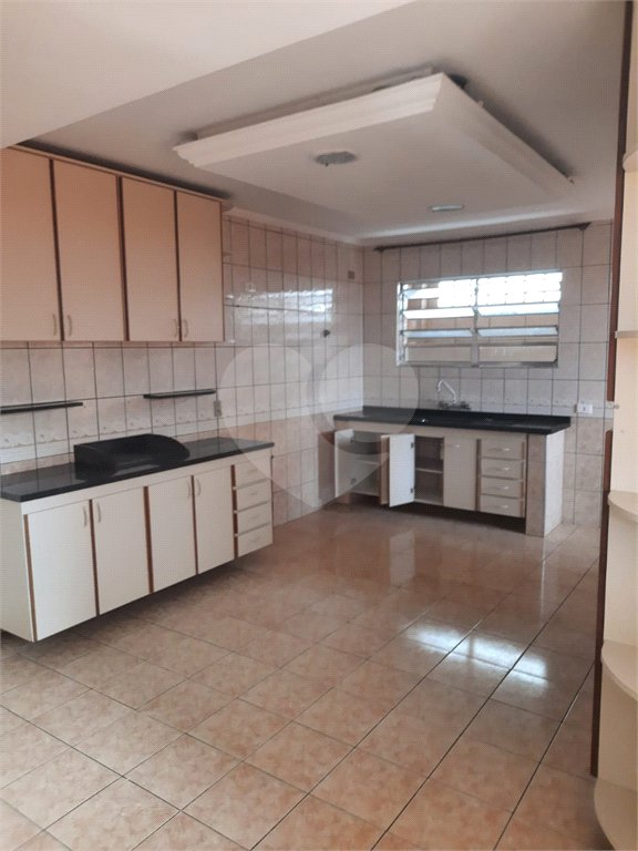 Sobrado à venda com 3 quartos, sendo 1 suíte, em Portal da Primavera, Cotia, SP