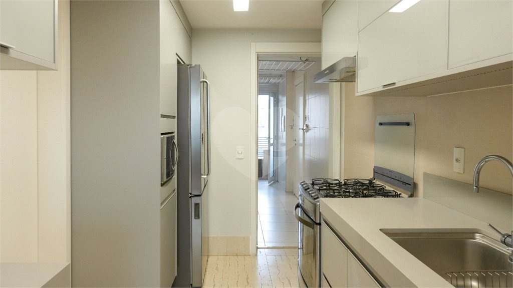 Apartamento à venda com 3 suítes em Brooklin, São Paulo, SP