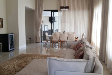 Casa à venda com 3 suítes no condomínio Theodora, Itu - SP