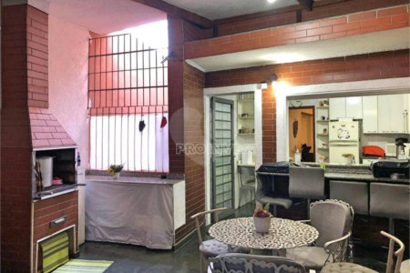 Sobrado à venda com 5 quartos, sendo 1 suíte, em Jardim São Jorge (raposo Tavares), São Paulo, SP