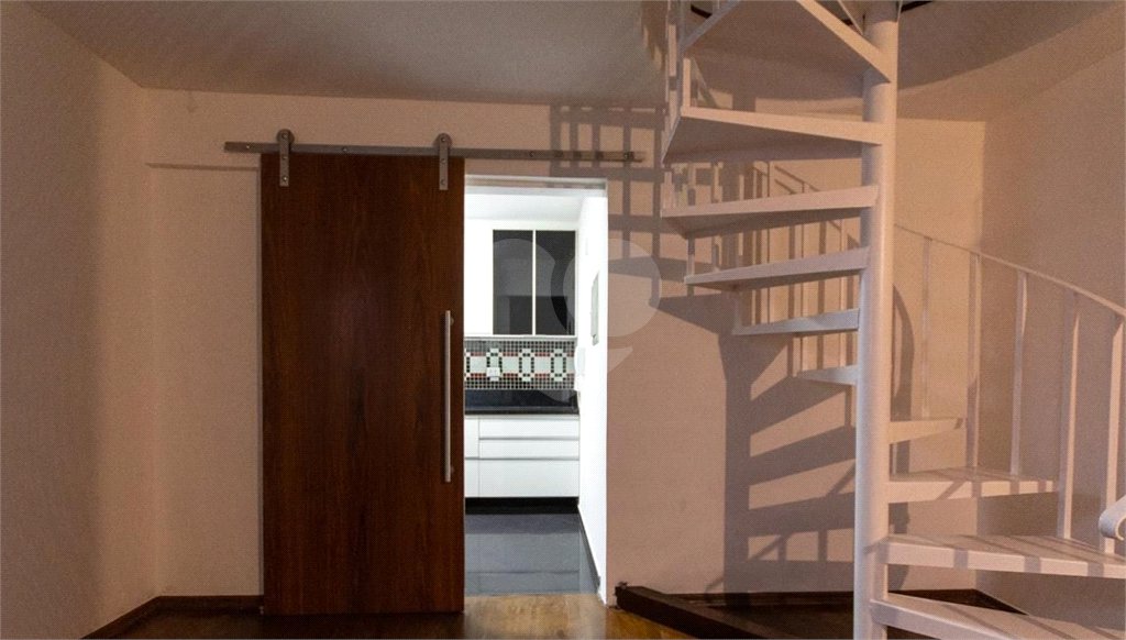 Cobertura à venda com 4 quartos, sendo 1 suíte, em Jardim Londrina, São Paulo, SP