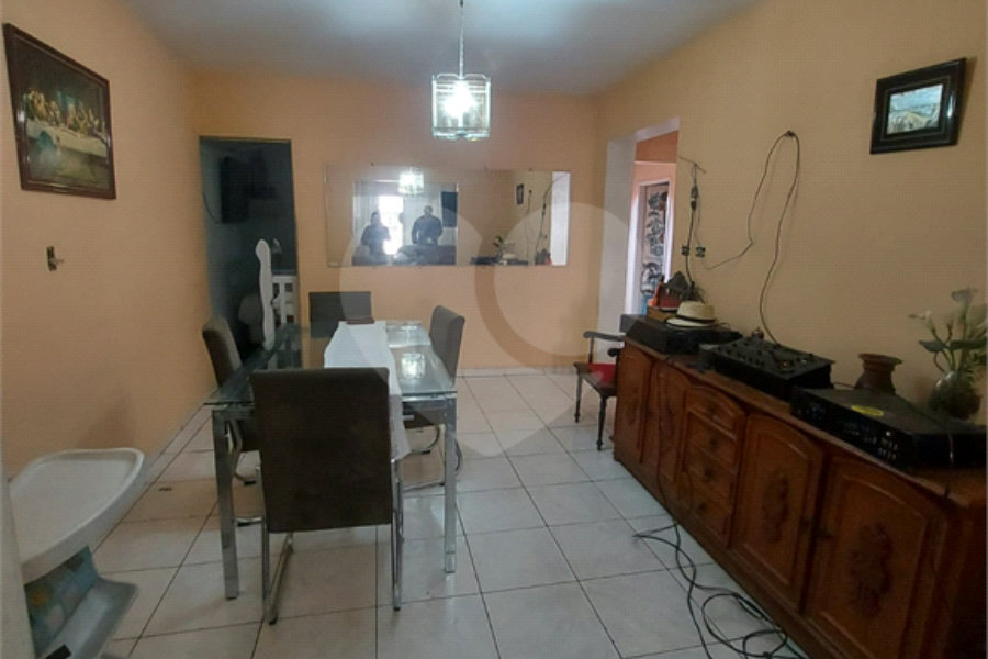 Sobrado à venda com 8 quartos no Brasilândia, São Paulo, SP