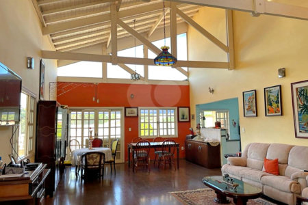 Casa à venda com 4 quartos, sendo 3 suítes,  no condomínio Terras de Santa Teresa, Itupeva - SP