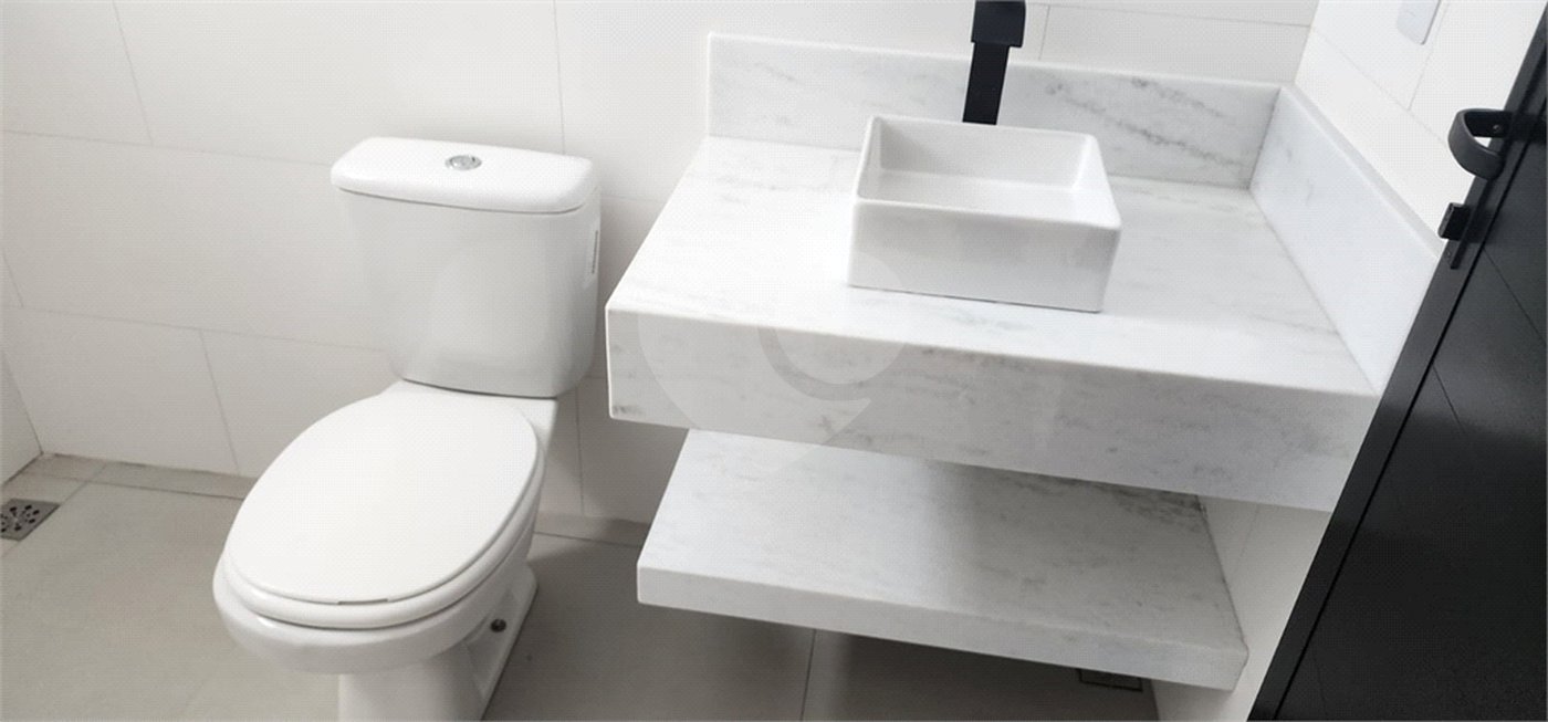Casa à venda ou para alugar com 4 suítes no condomínio Residencial Delle Stelle, Louveira - SP