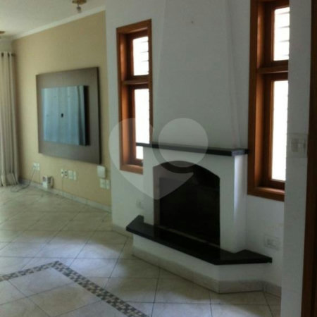 Casa à venda com 3 suítes em Santana, São Paulo, SP