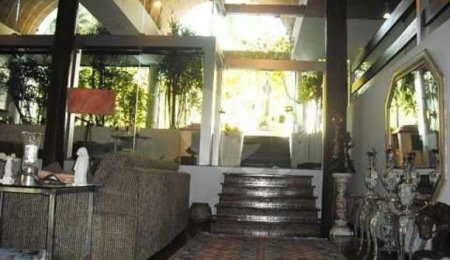 Sobrado à venda com 4 quartos, sendo 3 suítes,  em Alto da Boa Vista, São Paulo, SP