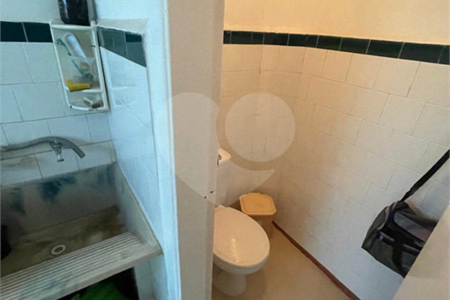 Sobrado à venda com 5 quartos, sendo 1 suíte,  em Vila Gustavo, São Paulo, SP
