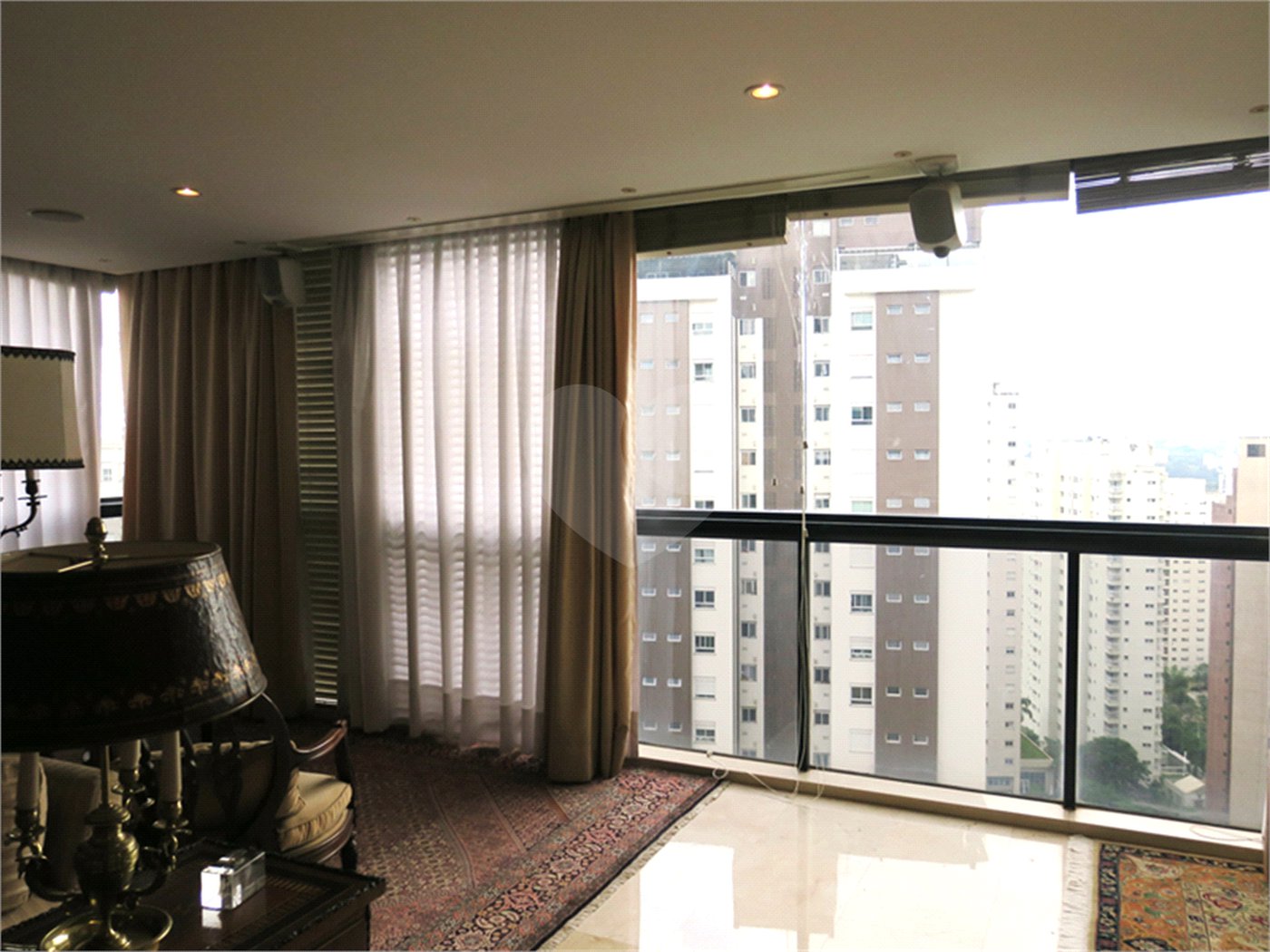 Apartamento à venda com 3 suítes em Vila Suzana, São Paulo, SP
