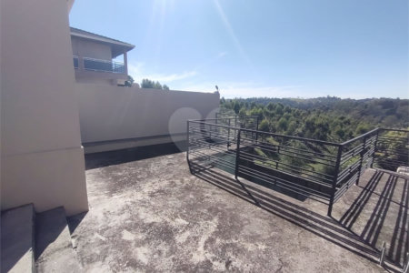 Casa à venda com 3 quartos, sendo 1 suíte, em Jardim das Palmeiras, Várzea Paulista, SP