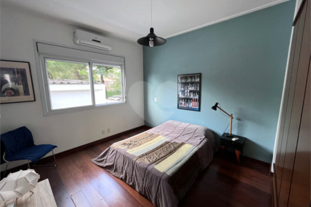 Sobrado à venda com 3 quartos, sendo 2 suítes, em Granja Julieta, São Paulo, SP