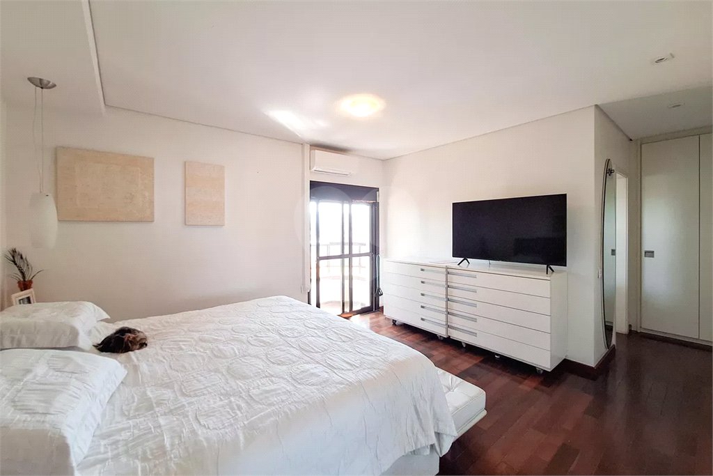 Apartamento à venda com 3 suítes em Santana, São Paulo, SP