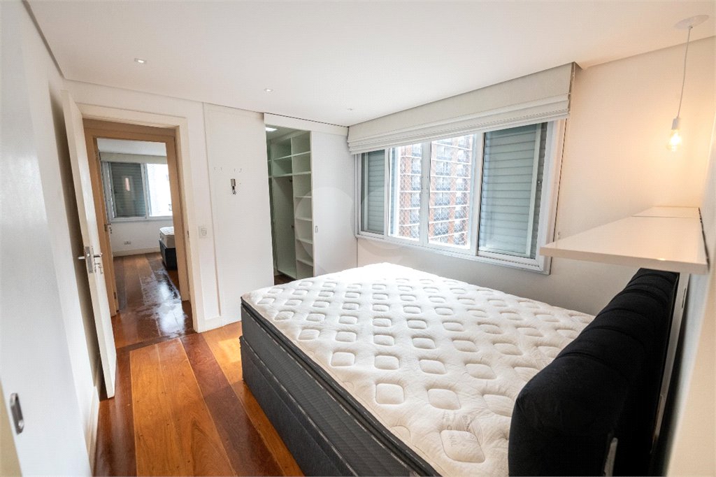 Apartamento à venda com 3 quartos, sendo 1 suíte, em Paraíso, São Paulo, SP