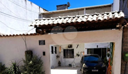 Casa à venda com 4 quartos, sendo 1 suíte,  em Guaratiba, Rio de Janeiro, RJ