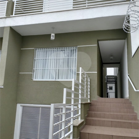 Sobrado à venda com 3 quartos, sendo 1 suíte, em Vila Pita, São Paulo, SP