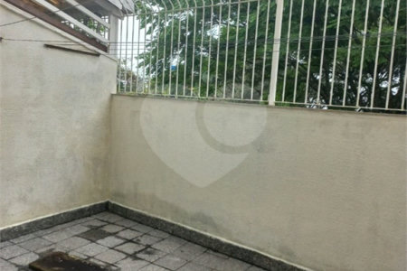 Sobrado à venda com 3 suítes em Alto Ipiranga, Mogi das Cruzes, SP
