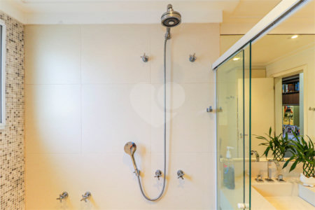 Apartamento à venda com 3 suítes em Brooklin, São Paulo, SP