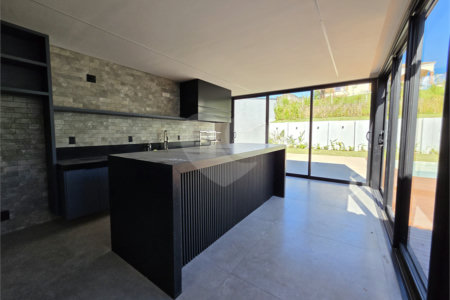Casa à venda com 5 suítes no condomínio Fazenda Imperial, Sorocaba - SP