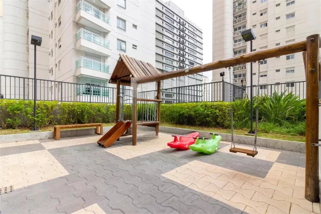 Apartamento à venda com 3 quartos, sendo 1 suíte, em Pinheiros, São Paulo, SP