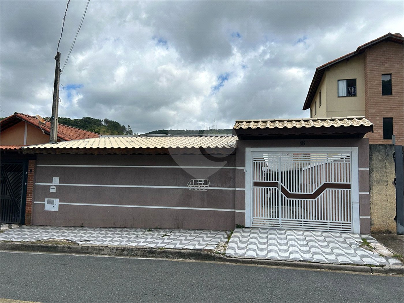 Casa à venda com 3 quartos em Vila Junqueira, São Roque, SP