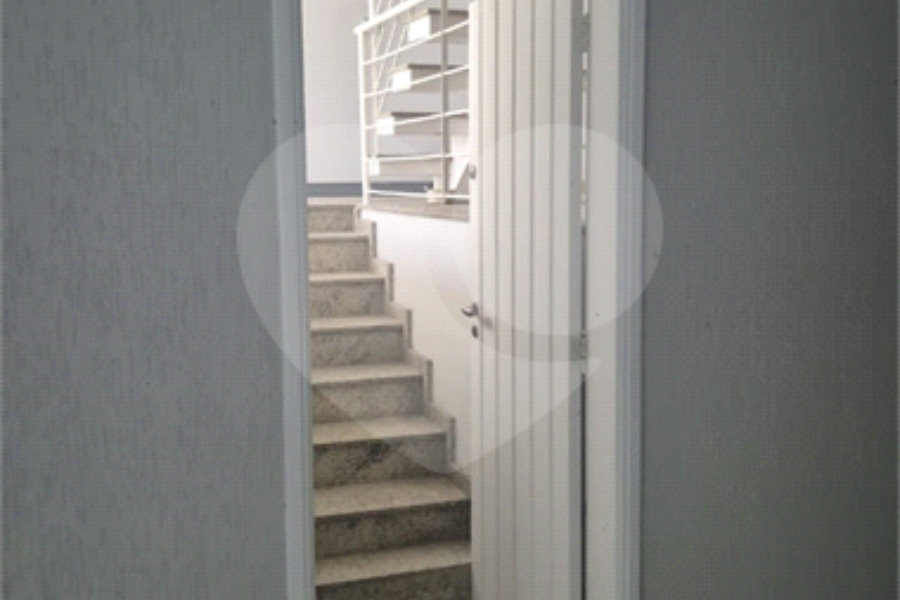 Sobrado à venda com 4 quartos, sendo 2 suítes, em Tremembé, São Paulo, SP