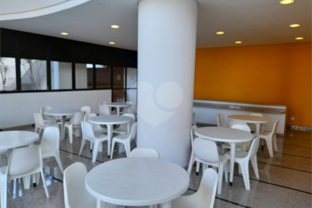Apartamento à venda com 3 quartos, sendo 1 suíte,  no Centro, Mogi das Cruzes, SP