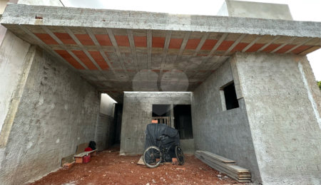 Casa à venda com 3 quartos, sendo 1 suíte, no condomínio Lago dos Ipês, Itapetininga - SP