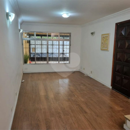 Sobrado à venda com 3 quartos, sendo 1 suíte,  em Jardim Bonfiglioli, São Paulo, SP