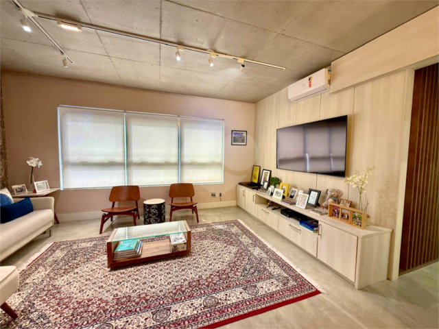 Apartamento à venda com 1 suíte em Alto da Boa Vista, São Paulo, SP