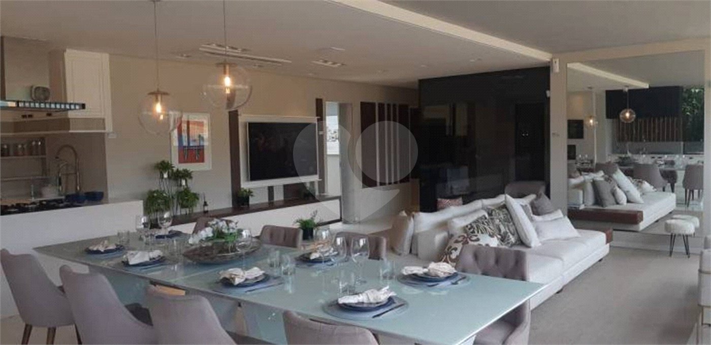 Apartamento à venda com 3 quartos, sendo 2 suítes, em Jardim das Acácias, São Paulo, SP