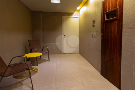 Flat à venda com 1 suíte em Indianópolis, São Paulo, SP