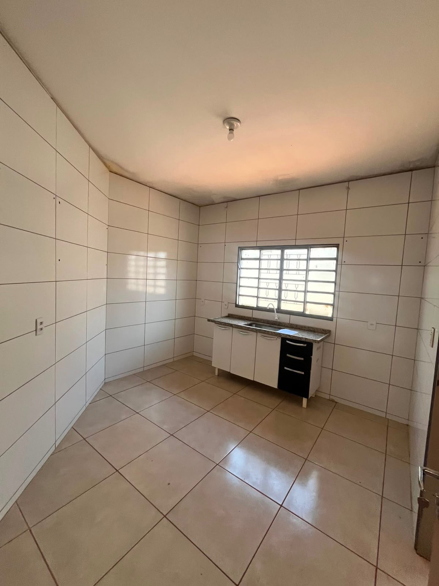 Casa à venda com 2 quartos em Jardim das Américas, Três Lagoas, MS