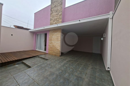 Casa à venda ou para alugar com 3 quartos, sendo 1 suíte, em Vila Aparecida, Itapetininga, SP