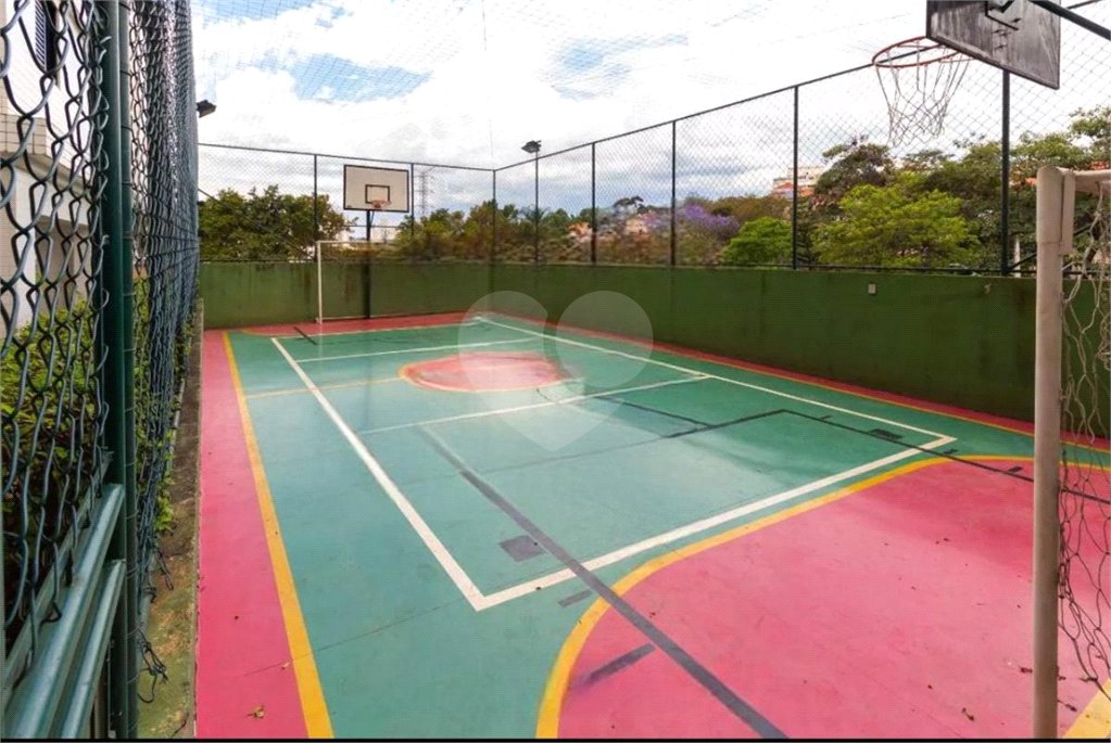 Apartamento à venda com 3 quartos, sendo 1 suíte,  em Cidade São Francisco, São Paulo, SP