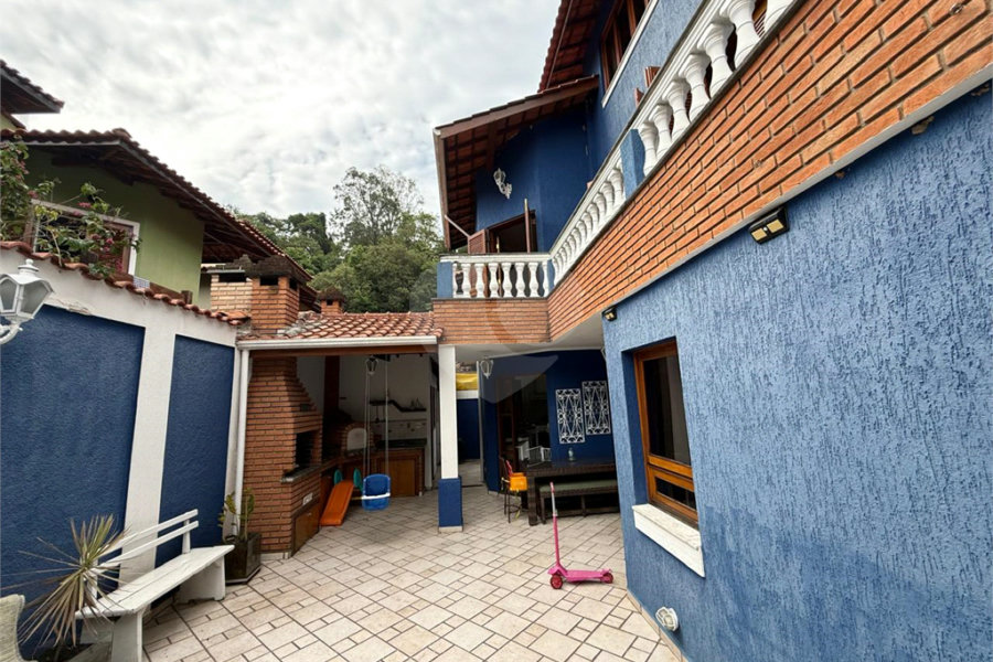 Casa à venda ou para alugar com 3 quartos, sendo 1 suíte, no condomínio Da Serra, São Paulo - SP
