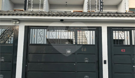Sobrado à venda com 3 suítes em Vila Nivi, São Paulo, SP