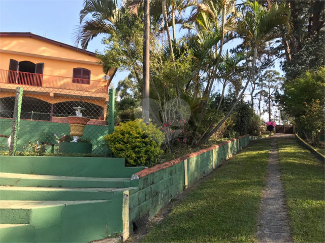 Casa à venda com 5 quartos, sendo 1 suíte,  em Chácaras Bom Tempo, Franco da Rocha, SP