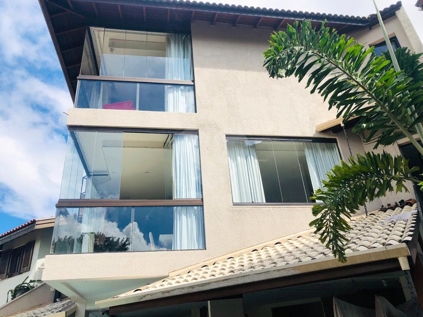 Sobrado à venda com 3 suítes em Tremembé, São Paulo, SP
