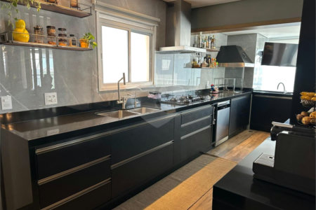 Apartamento à venda com 3 suítes em Jardim Arpoador, São Paulo, SP