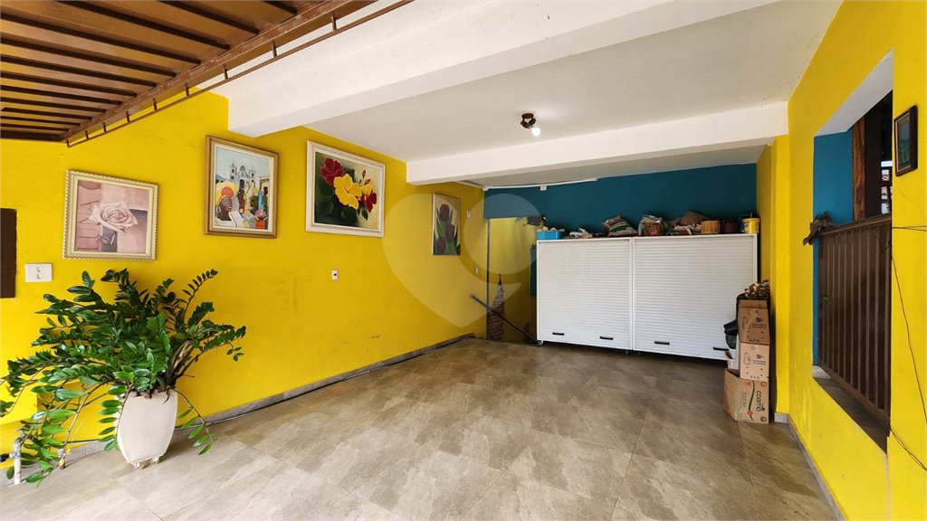 Sobrado à venda com 4 quartos, sendo 1 suíte, em Vila Romão, Salto, SP