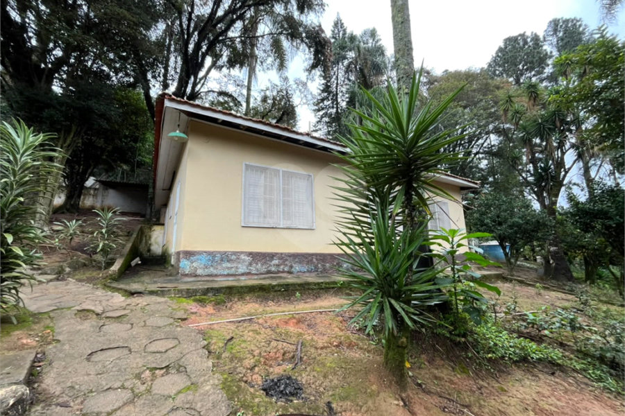 Casa à venda ou para alugar com 5 quartos em Roseira, Mairiporã, SP