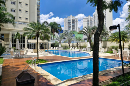 Apartamento à venda ou para alugar com 4 suítes em Alto da Boa Vista, São Paulo, SP