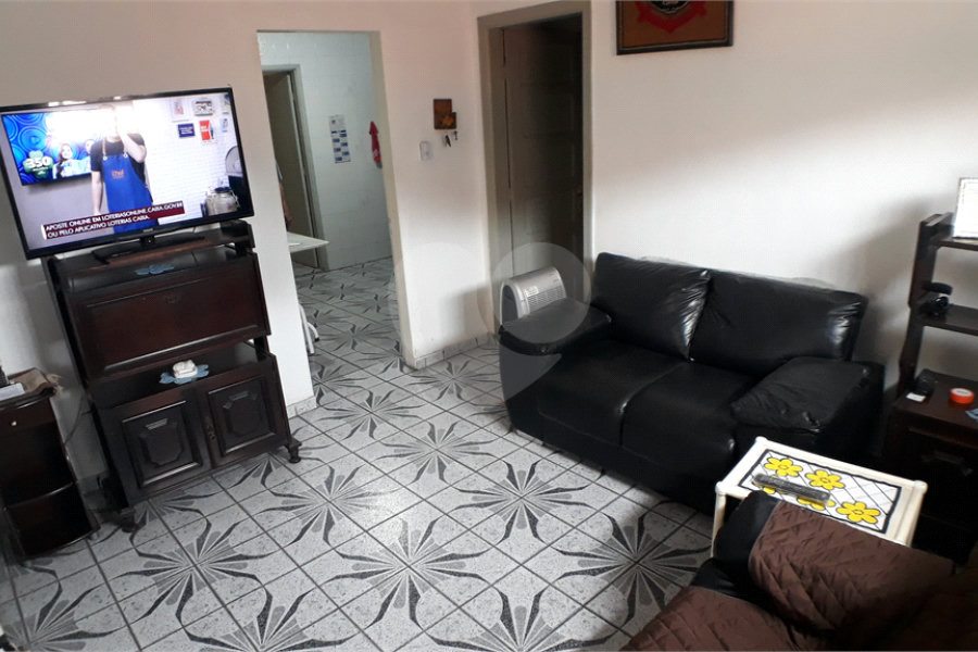 Casa Térrea à venda com 5 quartos, sendo 2 suítes,  em Parada Inglesa, São Paulo, SP