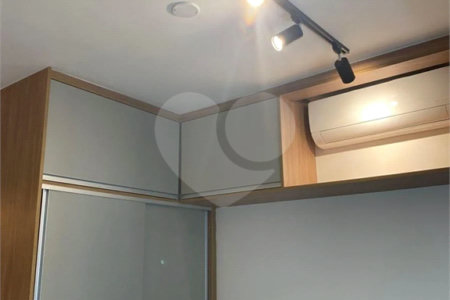 Apartamento à venda com 1 suíte em Jardim das Acácias, São Paulo, SP