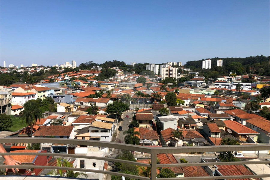 Sobrado à venda com 5 quartos, sendo 3 suítes, em Vila Albertina, São Paulo, SP