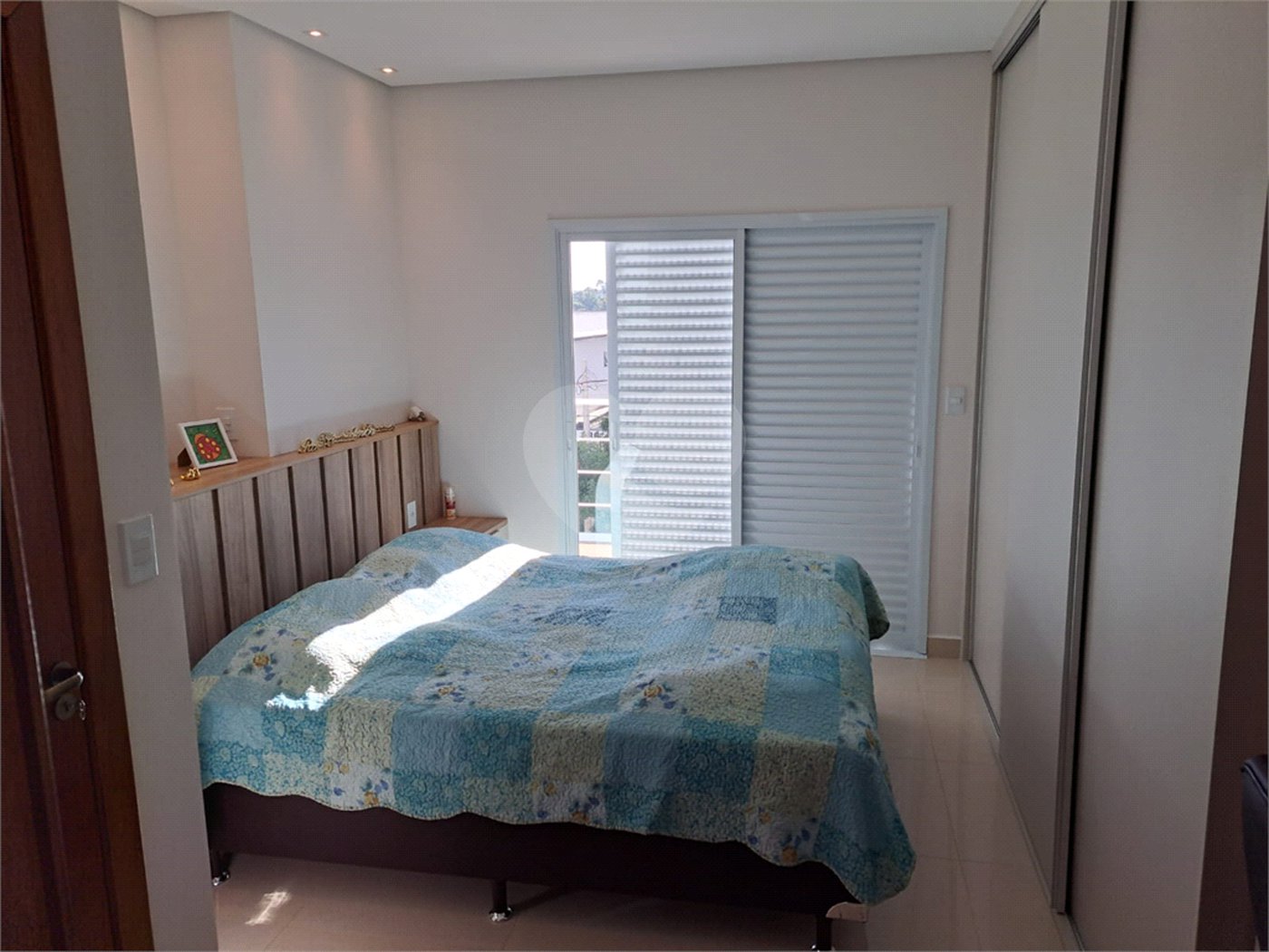 Casa à venda com 4 quartos, sendo 1 suíte, no condomínio Reserva Ermida Ii - Portaria 2, Jundiaí - SP