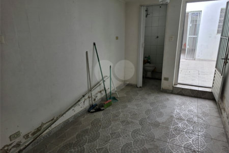 Sobrado à venda com 3 quartos em Jardim Ivana, São Paulo, SP