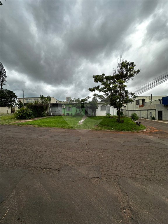 Casa à venda com 10 quartos no Centro, Ponta Porã, MS