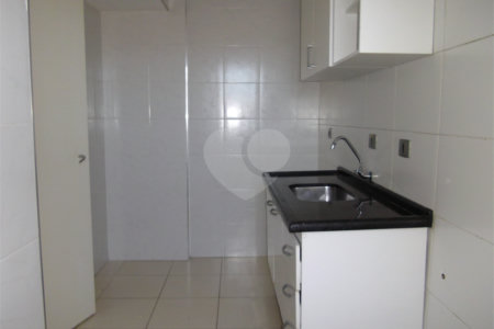 Apartamento à venda com 2 quartos em Vila Mazzei, São Paulo, SP
