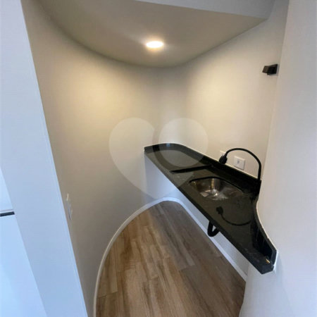 Flat à venda com 1 suíte em Liberdade, São Paulo, SP